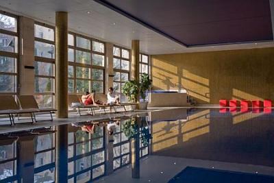 Adina Hotel Apartamentos Budapest - piscina - Adina Apartman Hotel***** Budapest - 5* apartamentos en Budapest