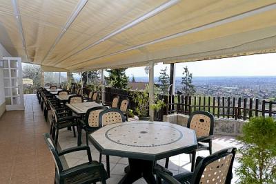 Royal Hotel dispone de una terraza panorámica con una hermosa vista en Budapest - Hotel Budai Budapest