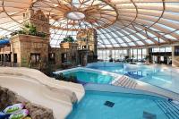 El parque acuático Aquaworld, uno de los más grandes de Europa, junto al Hotel Aquaworld Resort Budapest