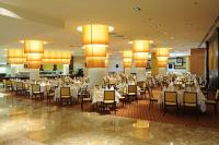 Restaurante en el nuevo hotel de conferencias y de wellness de 4 estrellas, Aquaworld Resort Hotel en Budapest