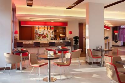 Lobby del Ibis Budapest Citysouth*** - ✔️ Ibis Budapest Citysouth*** - Hotel Ibis con descuento cerca del aeropuerto