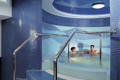 Hotel Novotel Budapest Centrum - hotel de 4 estrellas con jacuzzi en el centro de Budapest - ✔️ Hotel Novotel Budapest Centrum**** - de cuatro estrellas hotel de Budapest